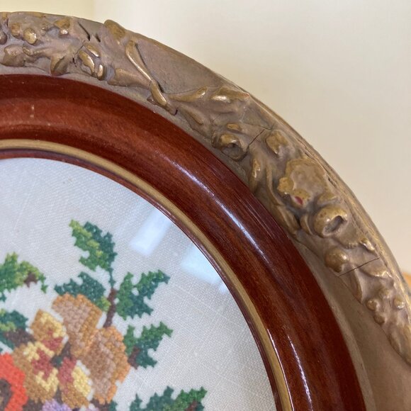 Pansy & Poppy Cross Stitch Embroidery Round Gesso Picture Frame Vintage Set of 2 - Picture 8 of 11